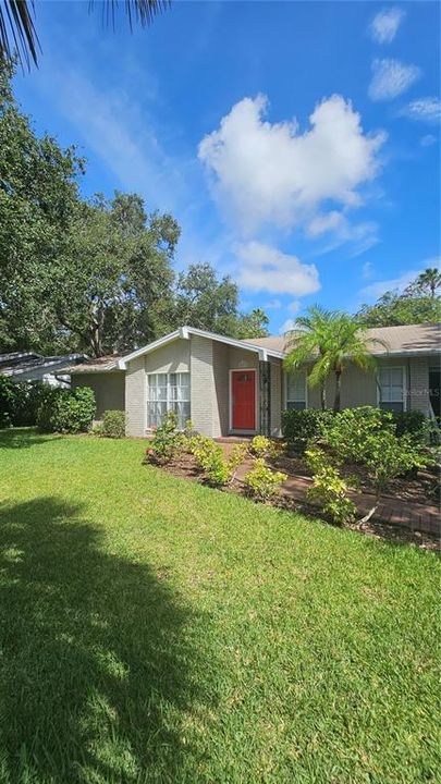 For Rent: $3,550 (3 beds, 2 baths, 1805 Square Feet)