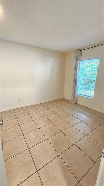 For Rent: $3,550 (3 beds, 2 baths, 1805 Square Feet)