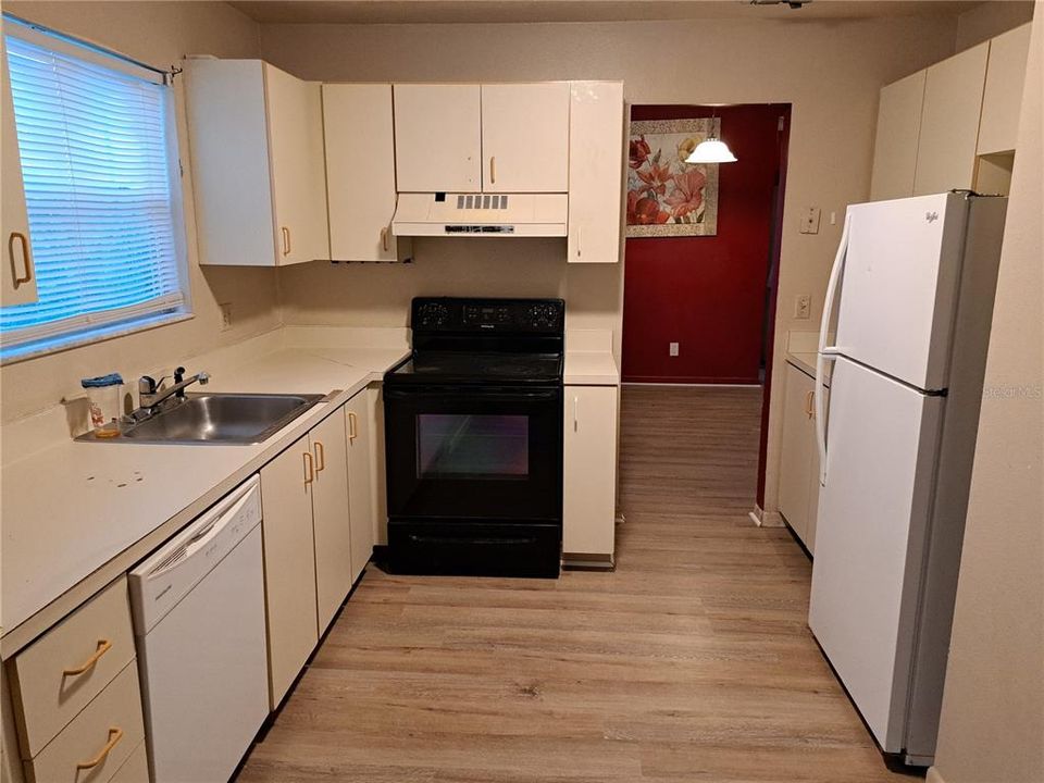 For Rent: $1,595 (2 beds, 2 baths, 1008 Square Feet)