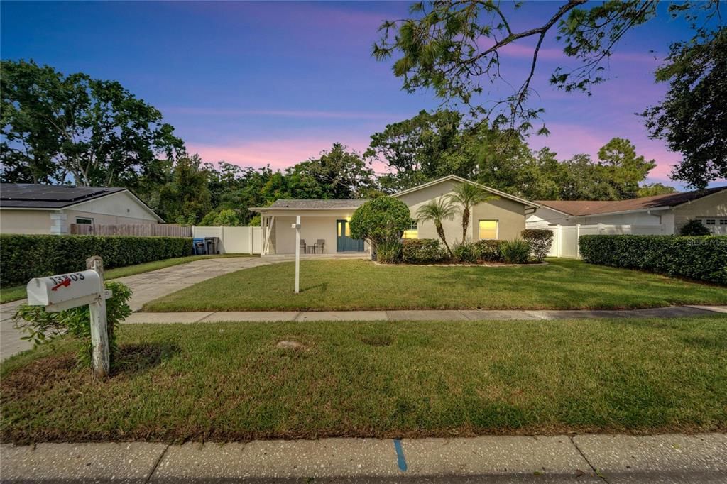 Active With Contract: $430,000 (4 beds, 3 baths, 1905 Square Feet)