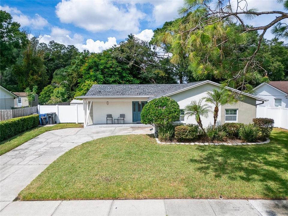 Active With Contract: $430,000 (4 beds, 3 baths, 1905 Square Feet)