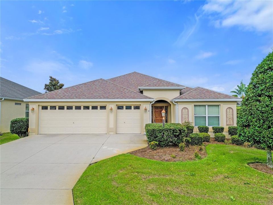 For Sale: $499,900 (3 beds, 2 baths, 1965 Square Feet)