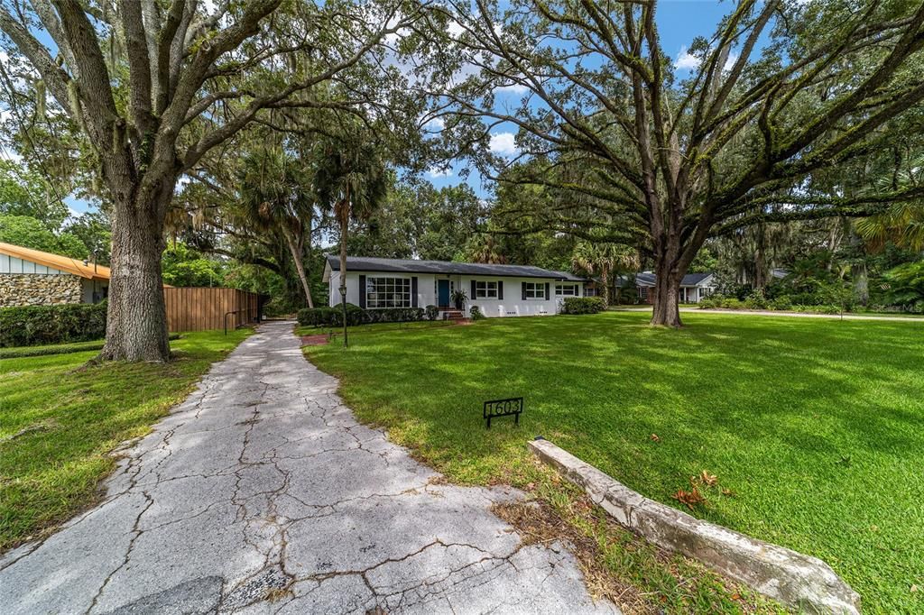 Active With Contract: $499,000 (3 beds, 2 baths, 2071 Square Feet)