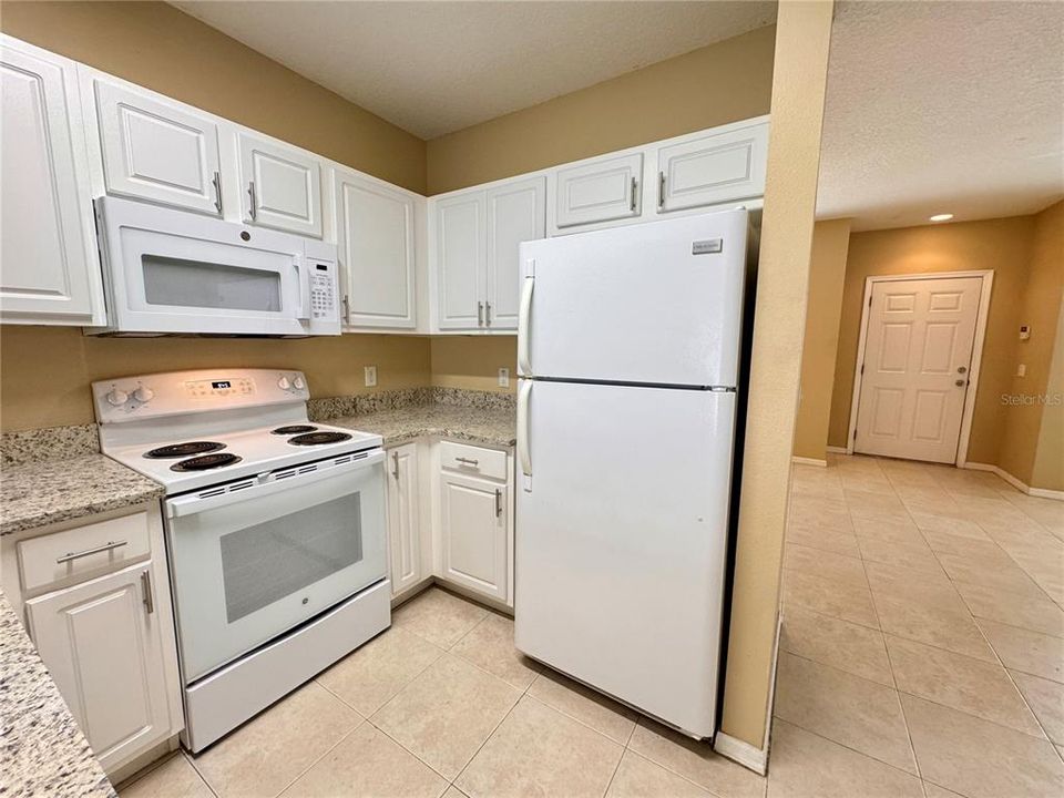 For Rent: $1,900 (3 beds, 2 baths, 1559 Square Feet)