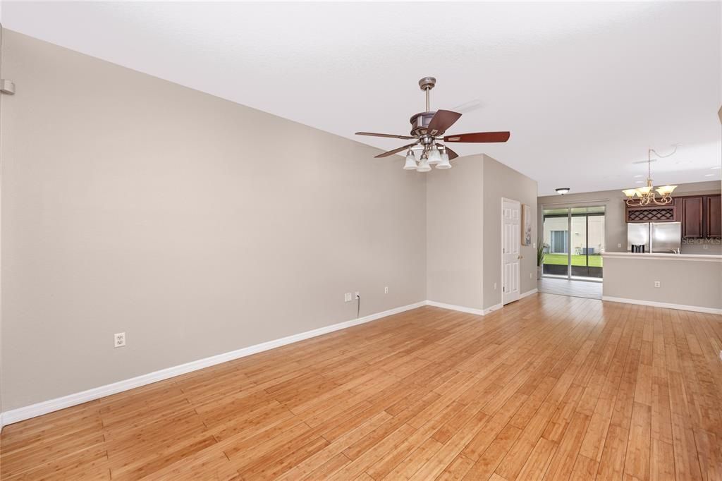 Active With Contract: $2,200 (2 beds, 2 baths, 1210 Square Feet)