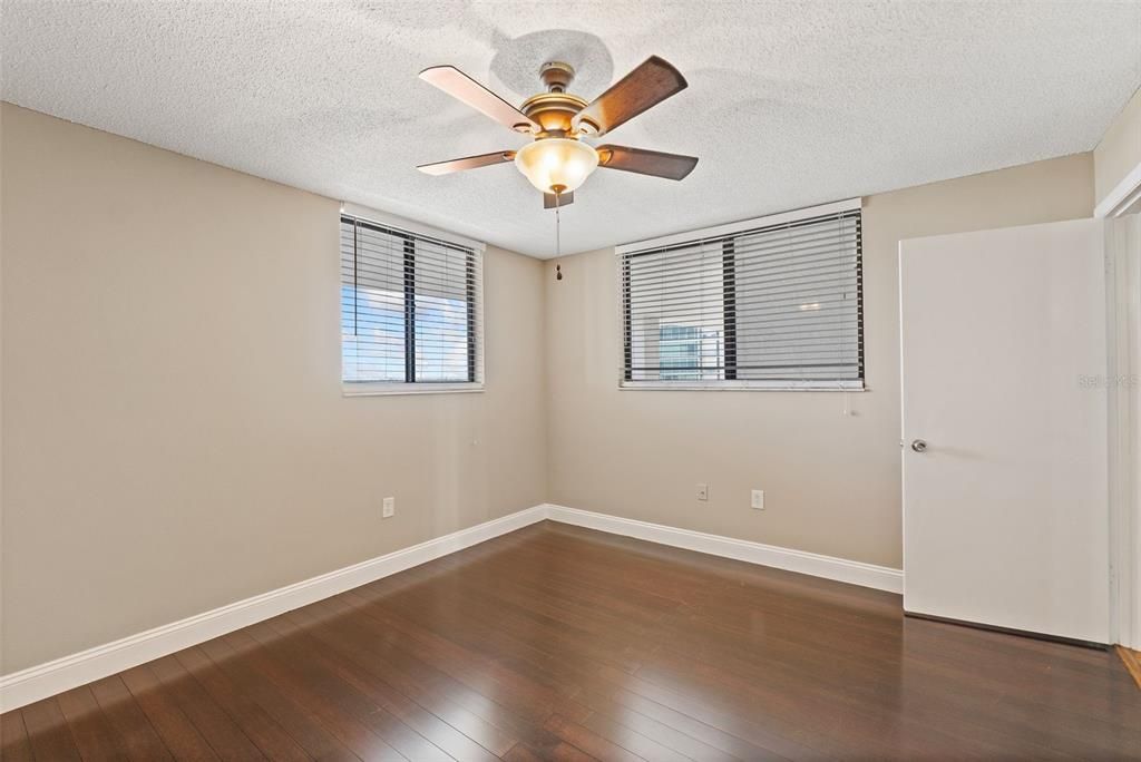 For Rent: $2,900 (2 beds, 2 baths, 1338 Square Feet)