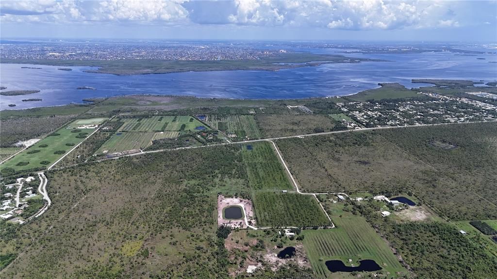 待售: $650,000 (5.34 acres)