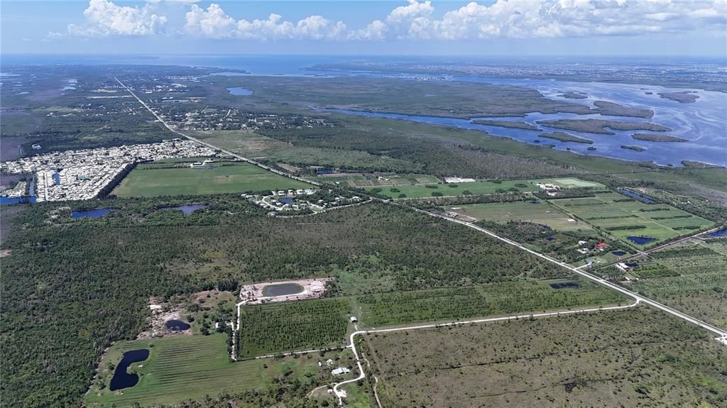 待售: $650,000 (5.34 acres)