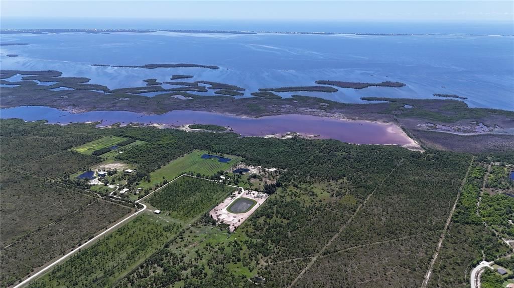 待售: $650,000 (5.34 acres)