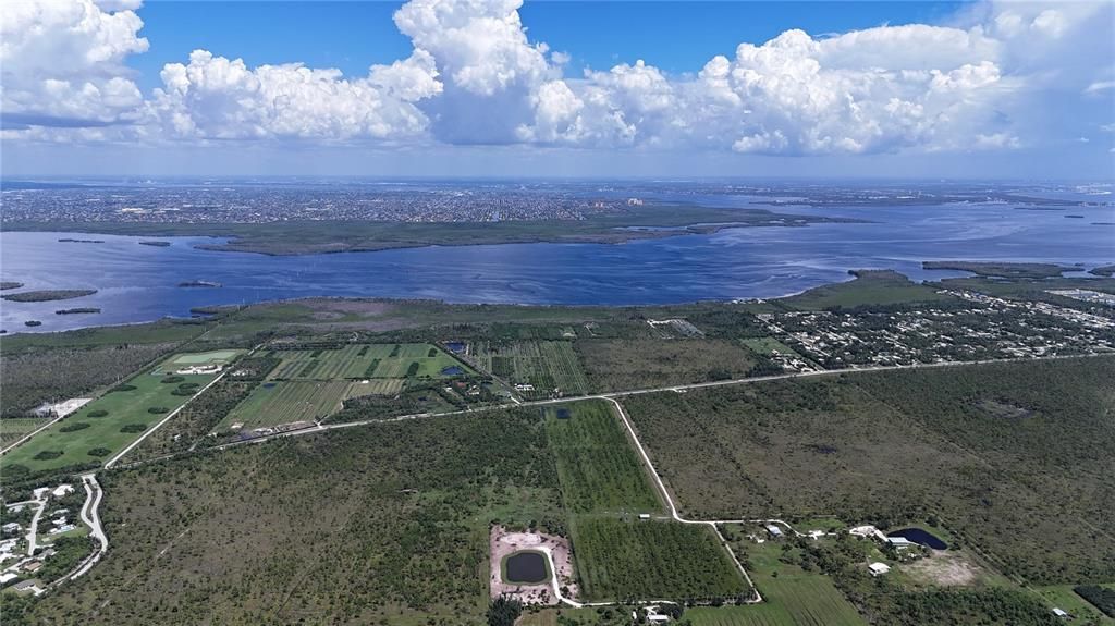 待售: $650,000 (5.34 acres)