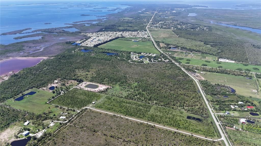 待售: $650,000 (5.34 acres)