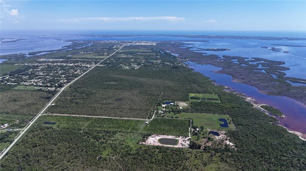 待售: $650,000 (5.34 acres)