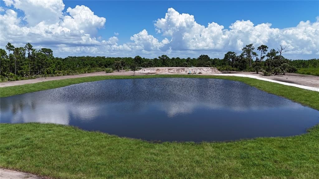 待售: $650,000 (5.34 acres)