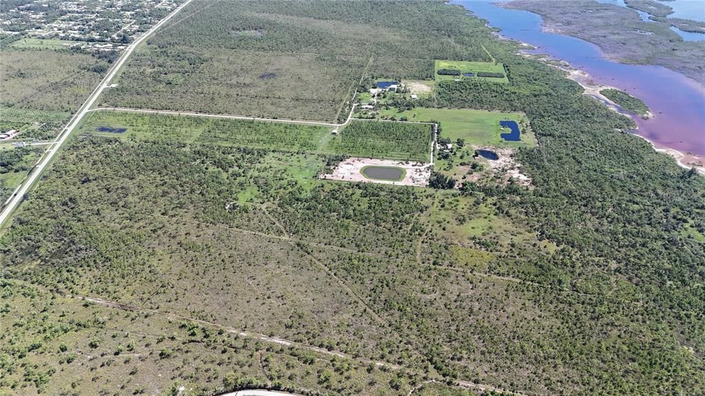 待售: $650,000 (5.34 acres)