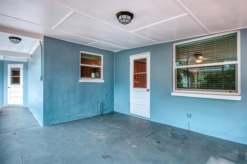 Screened patio area