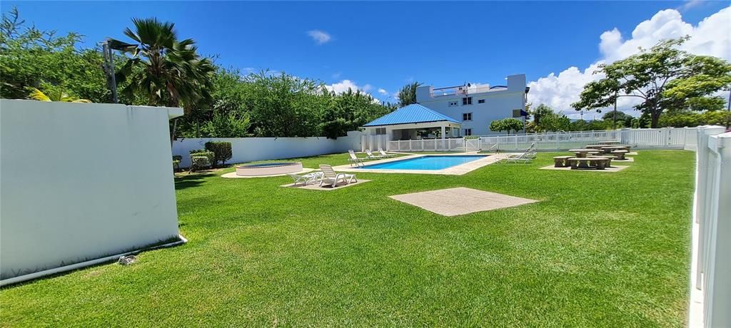 For Sale: $250,000 (2 beds, 2 baths, 1500 Square Feet)