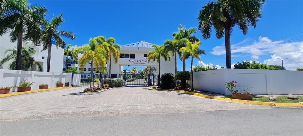 For Sale: $250,000 (2 beds, 2 baths, 1500 Square Feet)