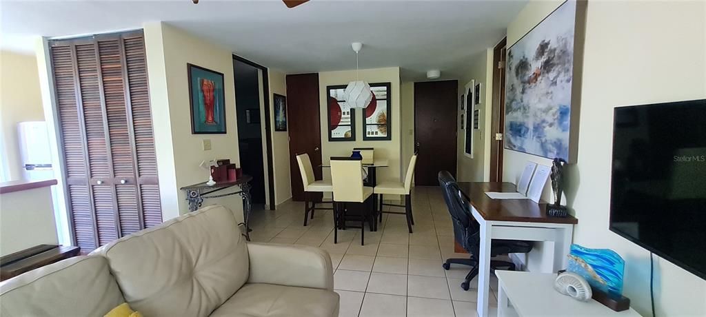 For Sale: $250,000 (2 beds, 2 baths, 1500 Square Feet)