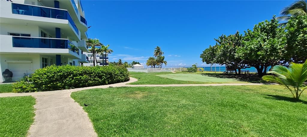 For Sale: $250,000 (2 beds, 2 baths, 1500 Square Feet)