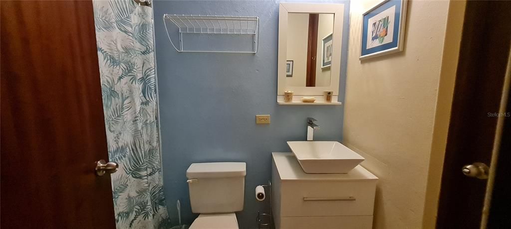 For Sale: $250,000 (2 beds, 2 baths, 1500 Square Feet)