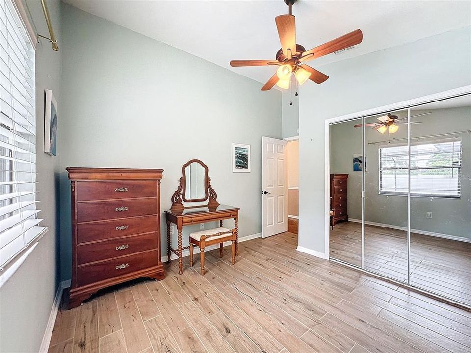 For Sale: $550,000 (4 beds, 2 baths, 1731 Square Feet)