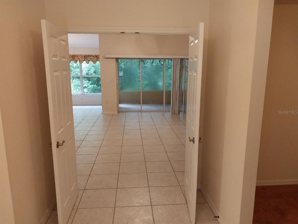 ENTRY INTO FAMILY ROOM FROM FOYER