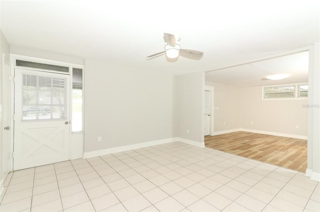 For Rent: $3,000 (2 beds, 2 baths, 1198 Square Feet)