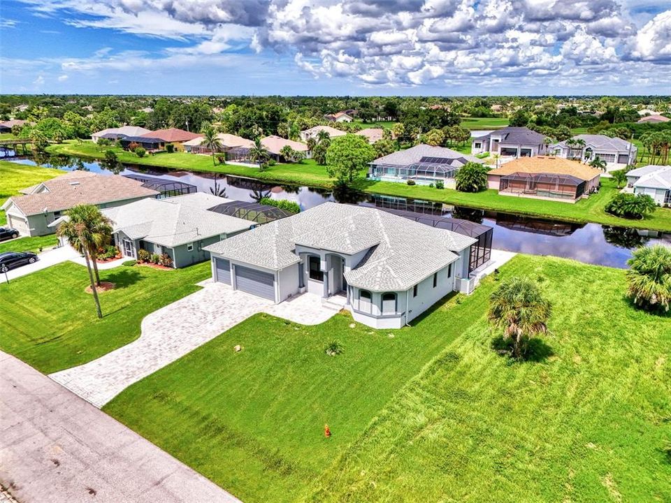 For Sale: $689,000 (3 beds, 2 baths, 2098 Square Feet)