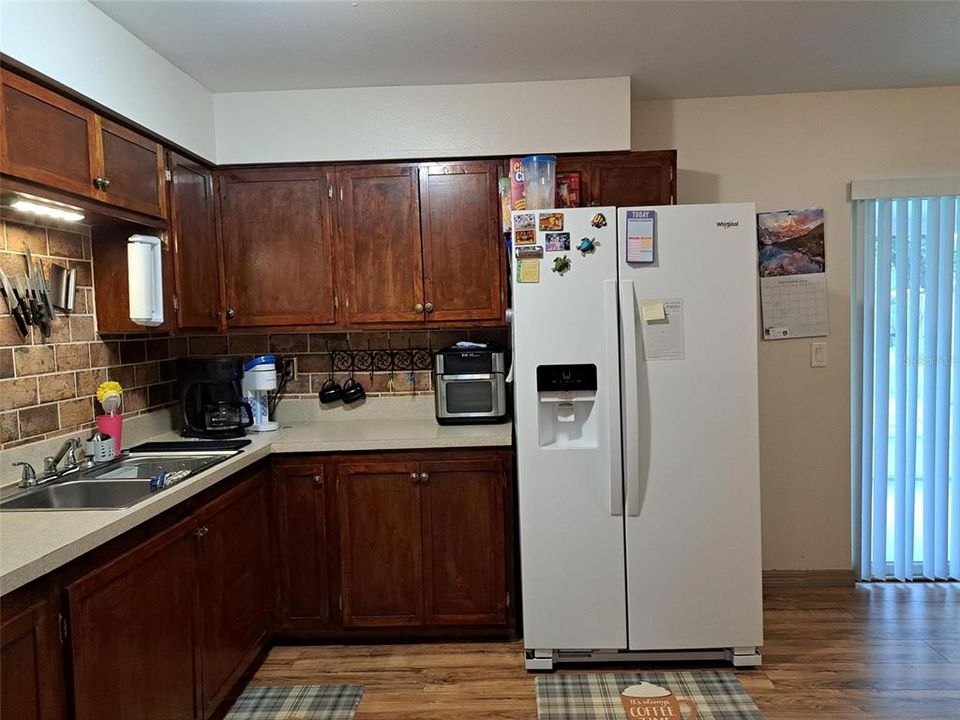 For Sale: $239,900 (3 beds, 2 baths, 1080 Square Feet)