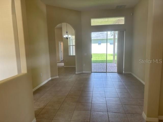 For Rent: $2,500 (4 beds, 2 baths, 2759 Square Feet)