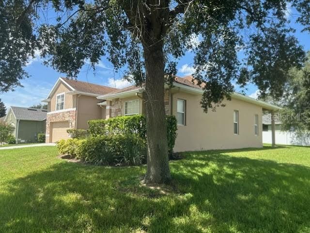 For Rent: $2,500 (4 beds, 2 baths, 2759 Square Feet)