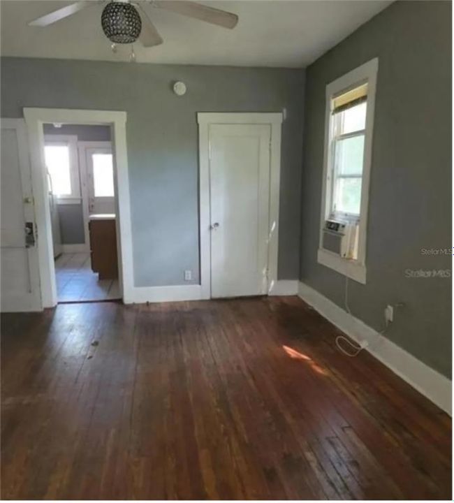 For Rent: $1,200 (1 beds, 1 baths, 600 Square Feet)