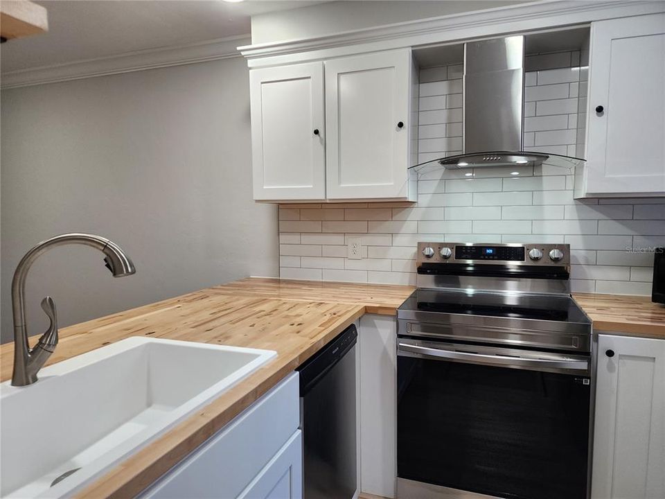 For Rent: $1,750 (2 beds, 2 baths, 1248 Square Feet)