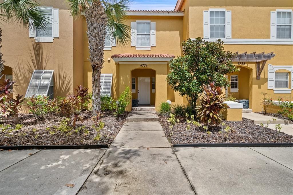 Active With Contract: $269,900 (3 beds, 2 baths, 1286 Square Feet)