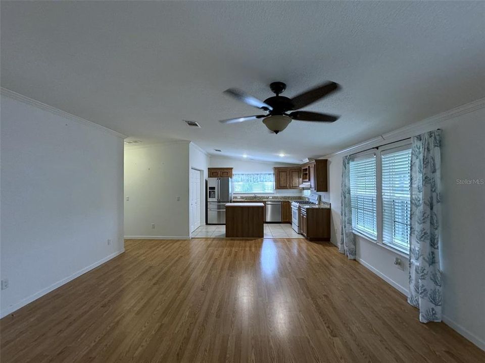 Combo Living Room/Kitchen