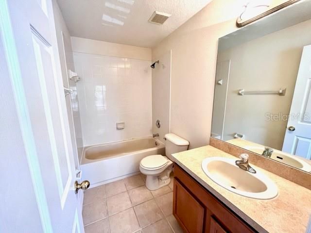 For Rent: $2,200 (2 beds, 2 baths, 1216 Square Feet)