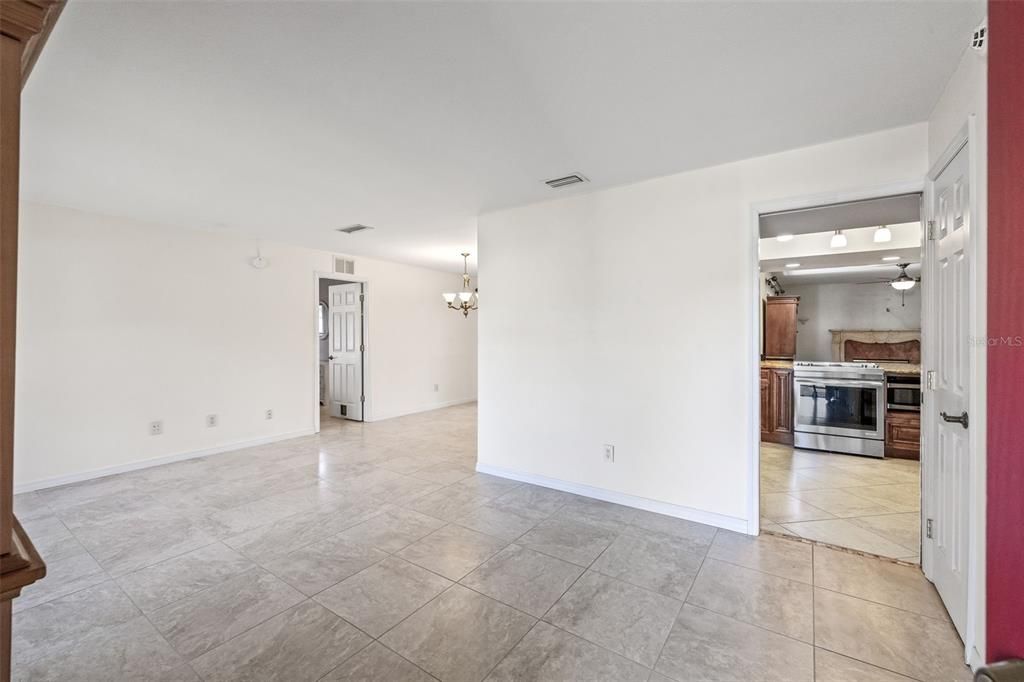 Active With Contract: $390,000 (3 beds, 2 baths, 1450 Square Feet)