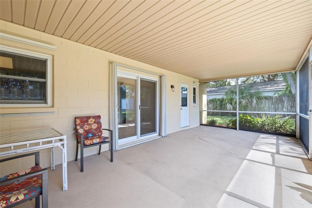 Active With Contract: $390,000 (3 beds, 2 baths, 1450 Square Feet)