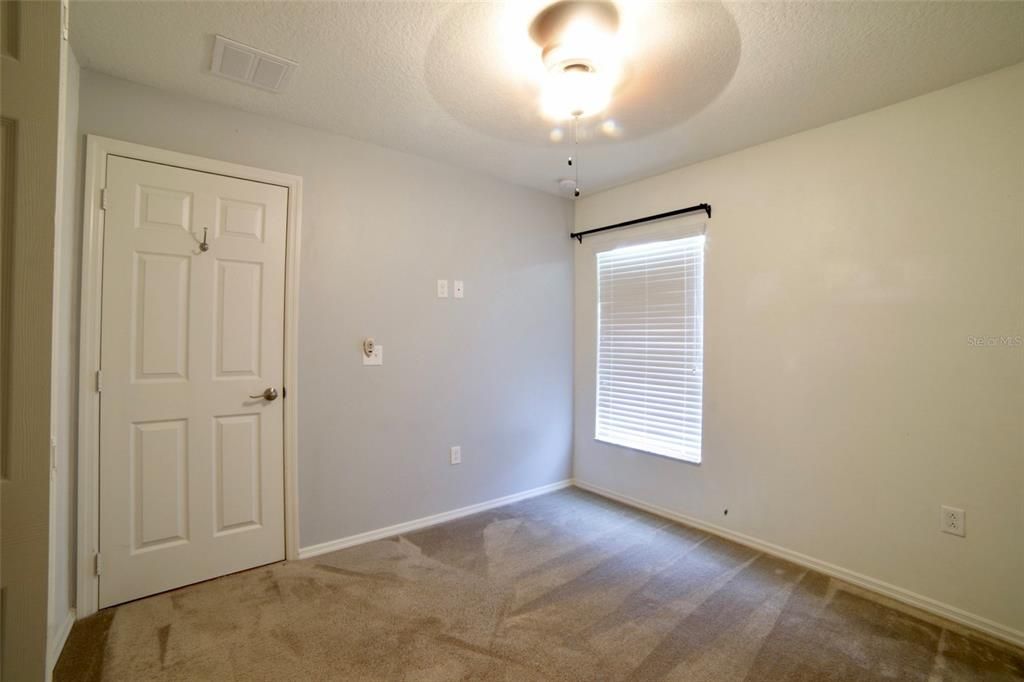 For Rent: $2,600 (3 beds, 2 baths, 1920 Square Feet)