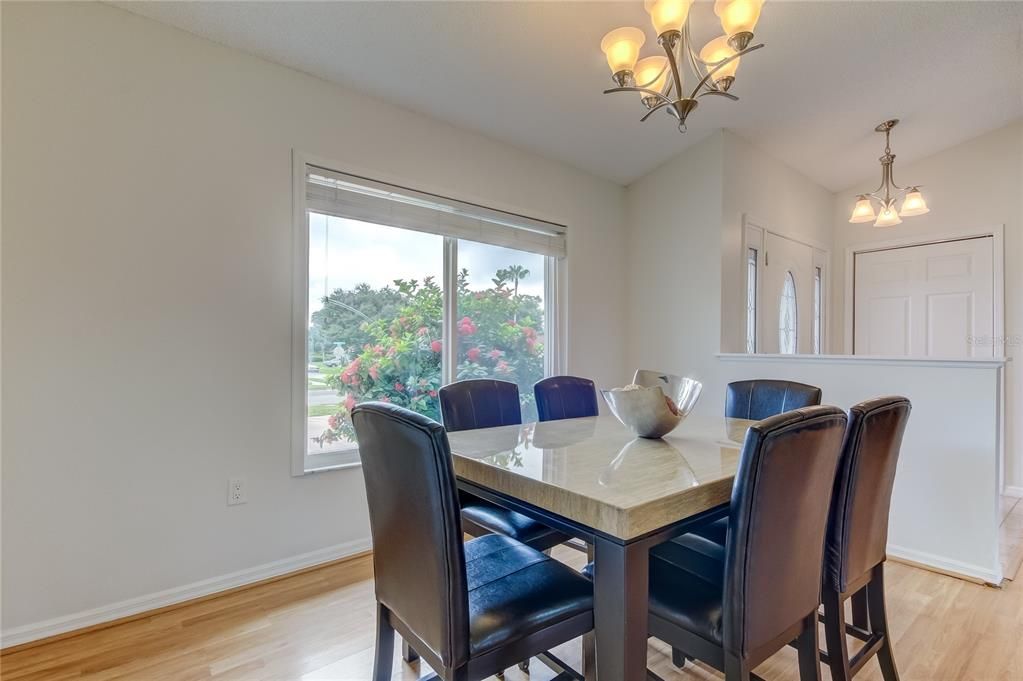 For Sale: $469,900 (2 beds, 2 baths, 1637 Square Feet)