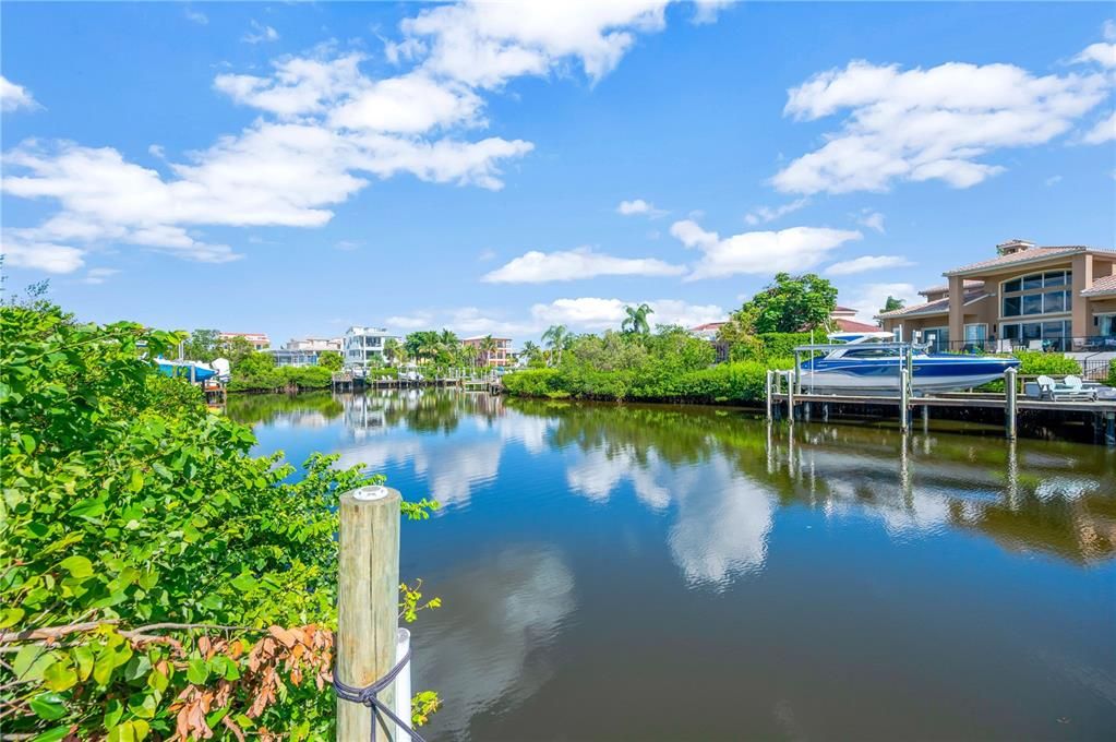 Paddle to the left on the canal and cruise into Circles Waterfront Restaurant, Finn's Dockside, or Lands End Marina in Apollo Beach.