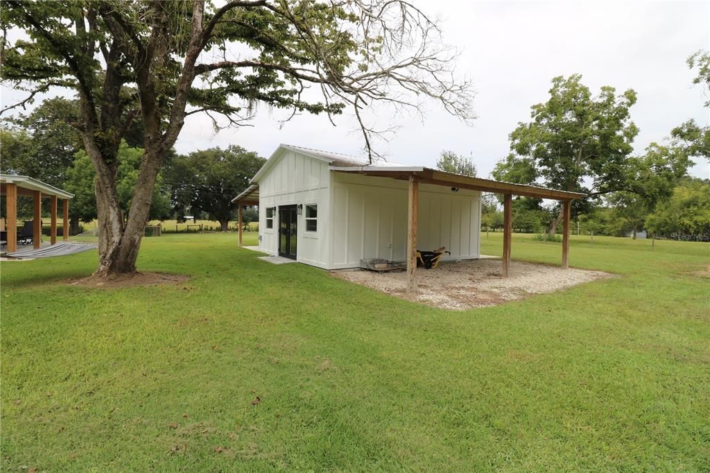 For Sale: $744,000 (3 beds, 3 baths, 2095 Square Feet)