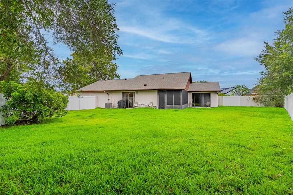 For Sale: $420,000 (3 beds, 2 baths, 1564 Square Feet)