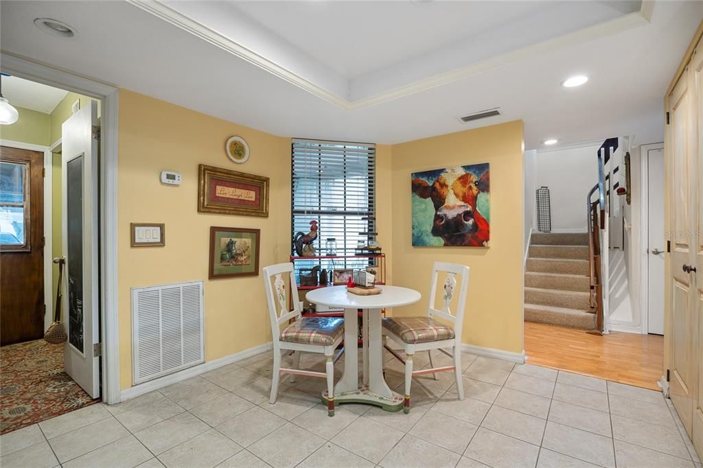 Active With Contract: $379,900 (3 beds, 2 baths, 1581 Square Feet)