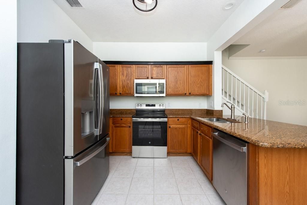 For Sale: $315,000 (3 beds, 2 baths, 1684 Square Feet)