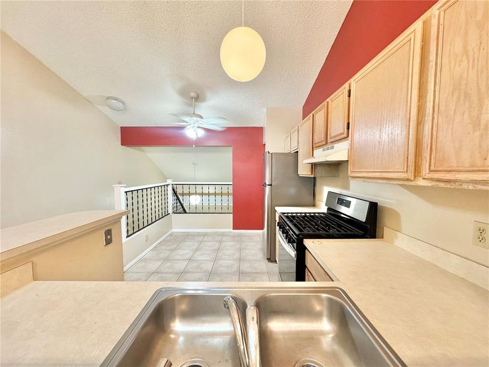 For Rent: $1,500 (2 beds, 2 baths, 828 Square Feet)