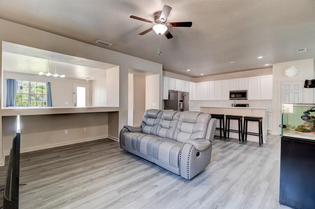 For Sale: $459,000 (4 beds, 2 baths, 2104 Square Feet)