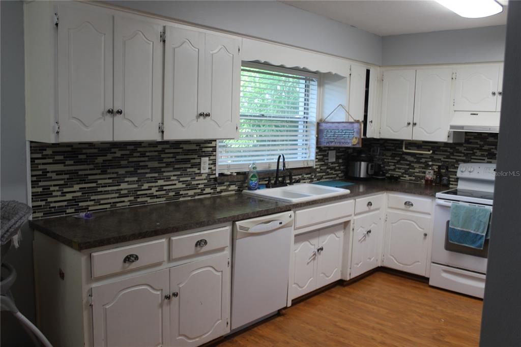 For Sale: $294,500 (4 beds, 2 baths, 1897 Square Feet)