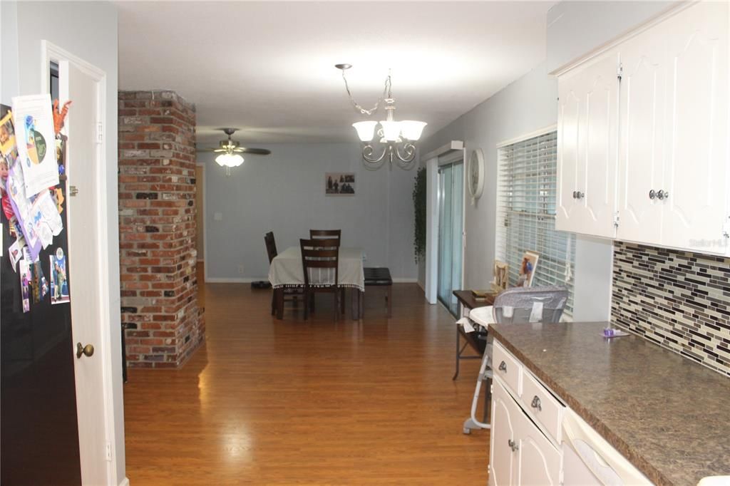 For Sale: $294,500 (4 beds, 2 baths, 1897 Square Feet)