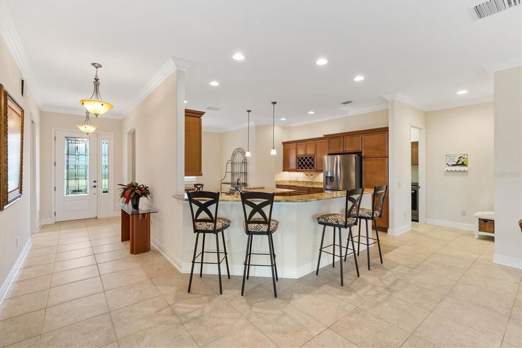 Kitchen Breakfast Bar